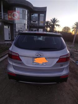 Hyundai Grand Santa Fe